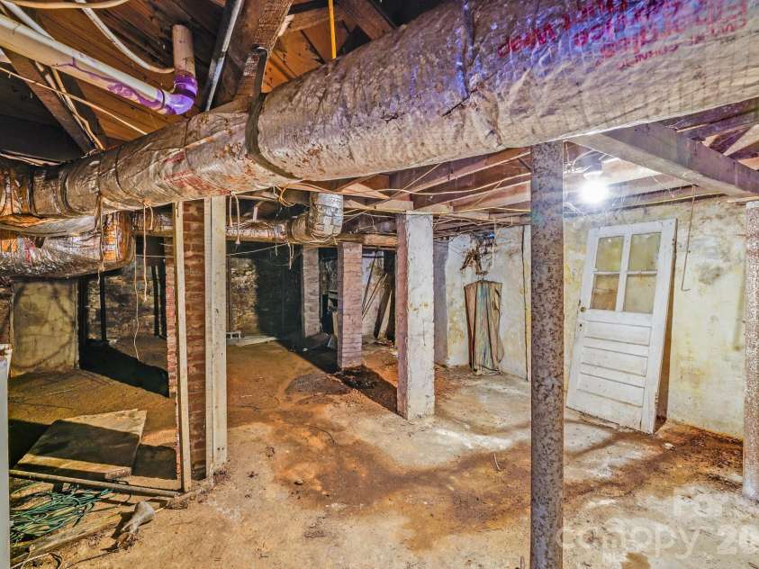 809 Mauney Avenue, Gastonia, NC 28052.  MLS# CAR4303780, YatesRealty ID 10720. 