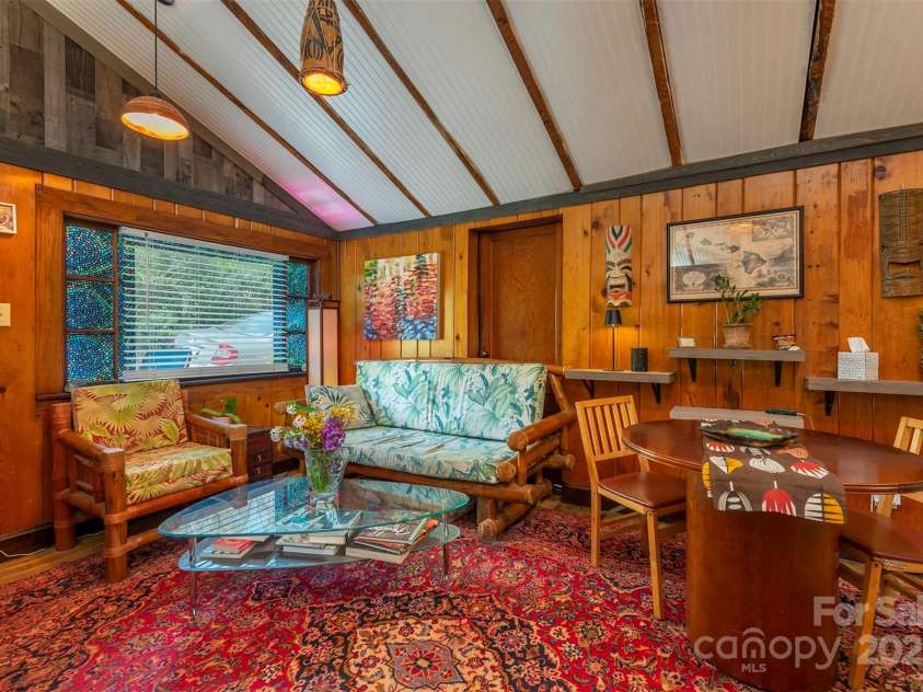 382 Starnes Cove Road, Candler, NC 28715.  MLS# CAR4246519, YatesRealty ID 10721. 