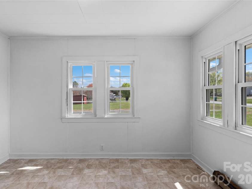 613 Nc 67 Highway, Boonville, NC 27011.  MLS# CAR4358913, YatesRealty ID 10722. 