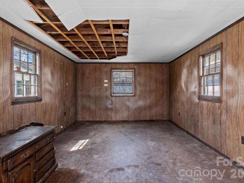 613 Nc 67 Highway, Boonville, NC 27011.  MLS# CAR4358913, YatesRealty ID 10722. 