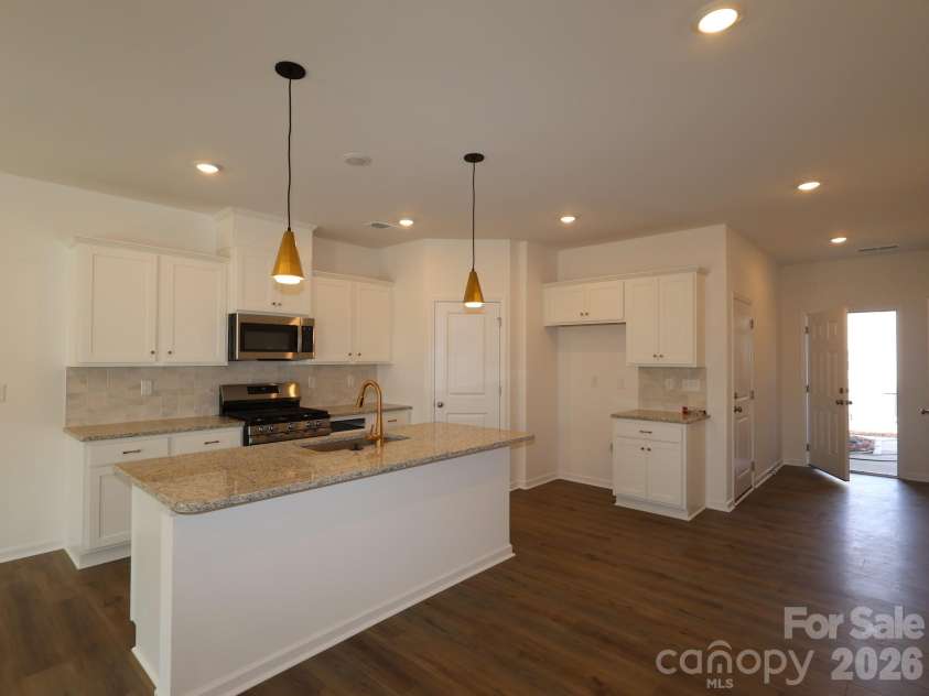814 Earhart Street, Concord, NC 28027.  MLS# CAR4356079, YatesRealty ID 10724. Kitchen