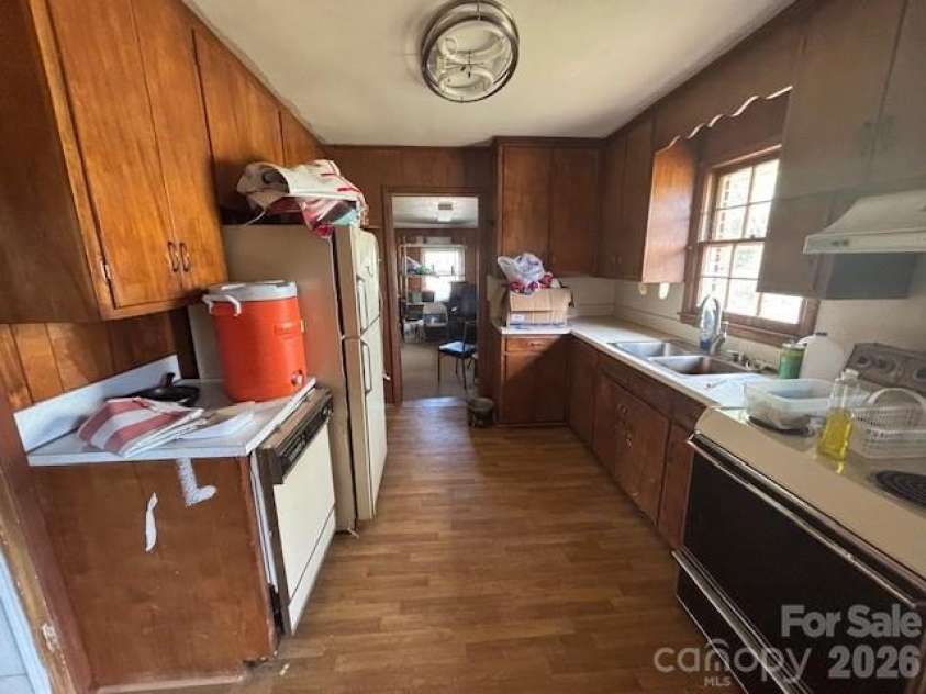2273 Trail Avenue, Kannapolis, NC 28081.  MLS# CAR4361604, YatesRealty ID 10725. 