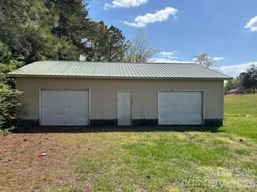 2273 Trail Avenue, Kannapolis, NC 28081.  MLS# CAR4361604, YatesRealty ID 10725. Front view of Workshop/Garage30x40