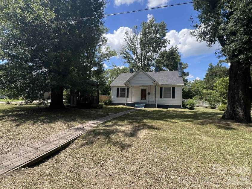 651 Still Street, Chester, SC 29706.  MLS# CAR4287428, YatesRealty ID 10726. 