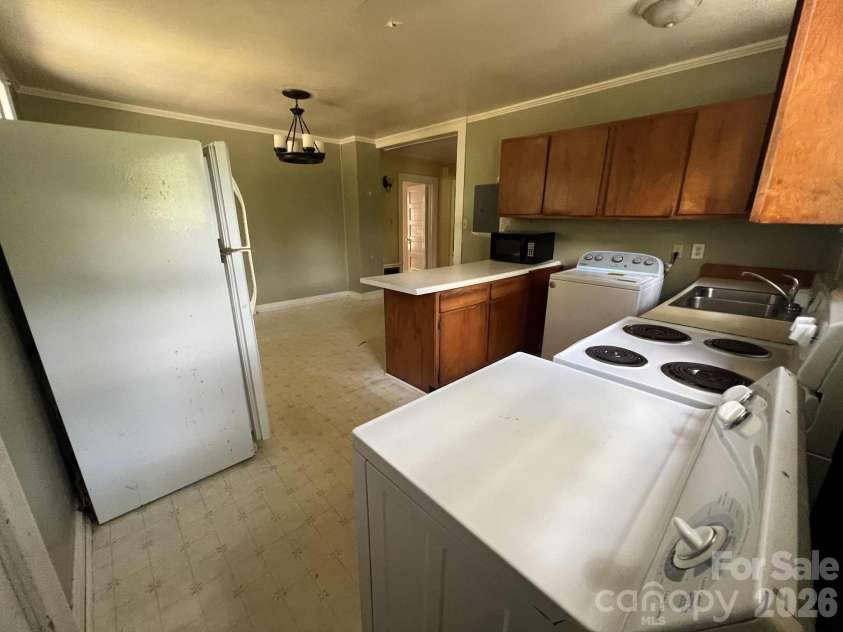 651 Still Street, Chester, SC 29706.  MLS# CAR4287428, YatesRealty ID 10726. 