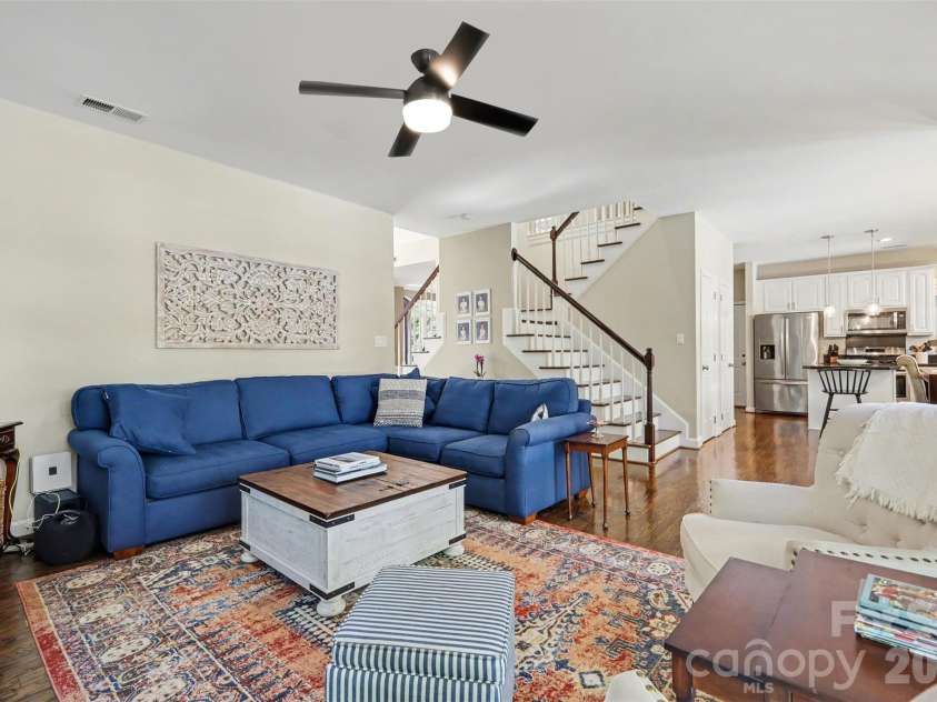 1601 Ivy Bluff Way, Matthews, NC 28105.  MLS# CAR4367318, YatesRealty ID 10727. 