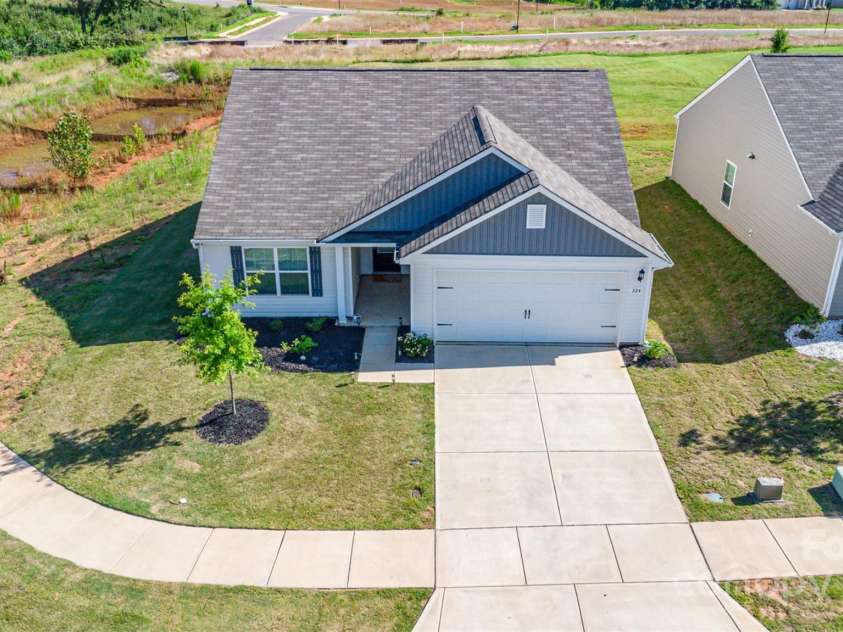 324 Aniston Lane, Shelby, NC 28152.  MLS# CAR4227228, YatesRealty ID 10727. End home on cul-de-sac