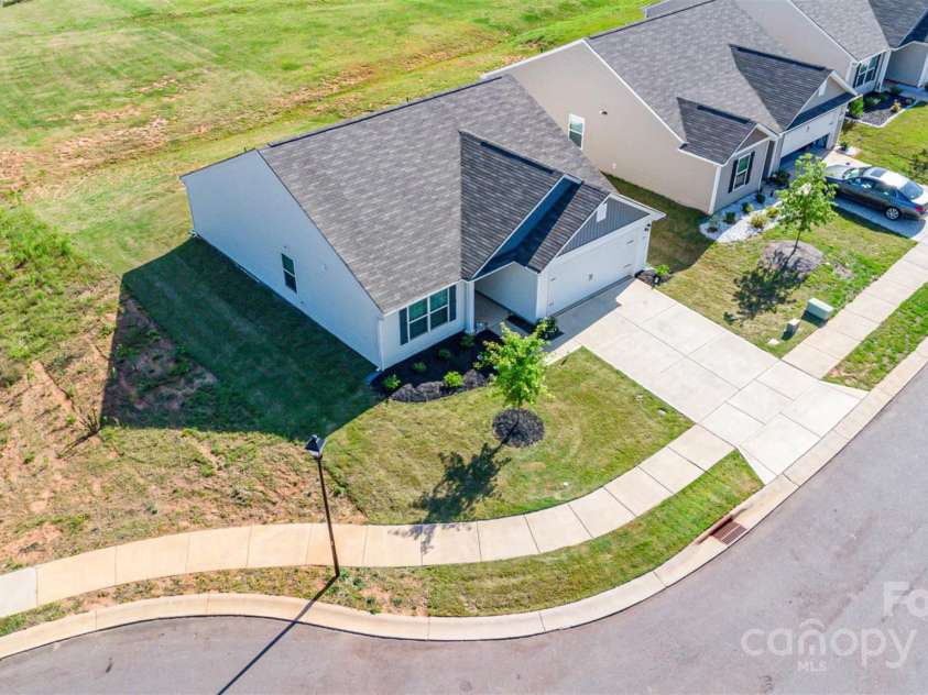 324 Aniston Lane, Shelby, NC 28152.  MLS# CAR4227228, YatesRealty ID 10727. Great location near all Shelby amenities!