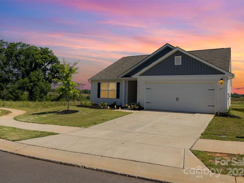324 Aniston Lane, Shelby, NC 28152.  MLS# CAR4227228, YatesRealty ID 10727. Sidewalks throughout neighborhood!