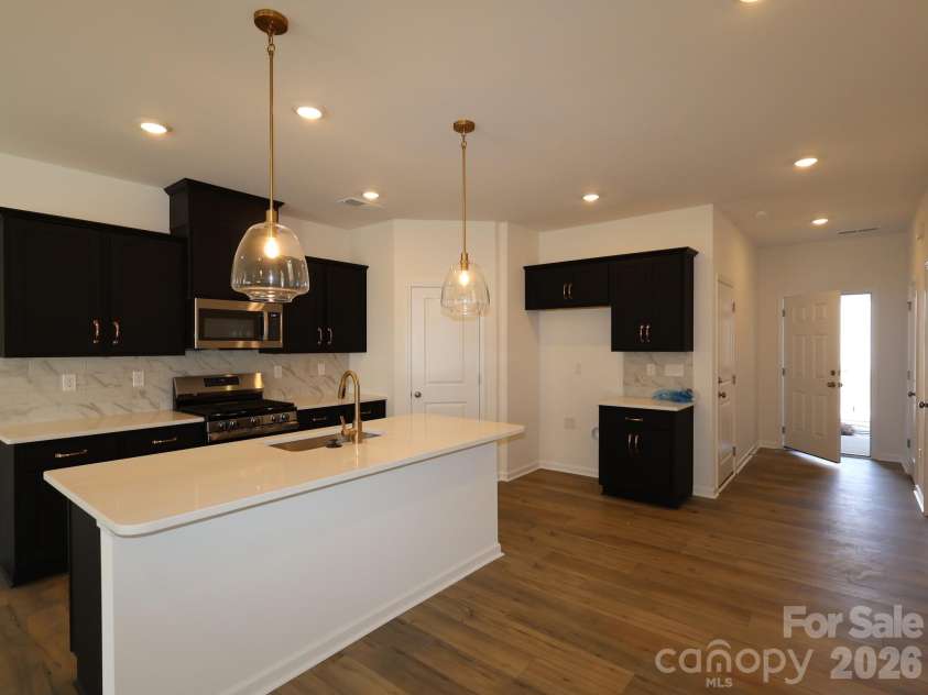 810 Earhart Street, Concord, NC 28027.  MLS# CAR4341293, YatesRealty ID 10729. Kitchen