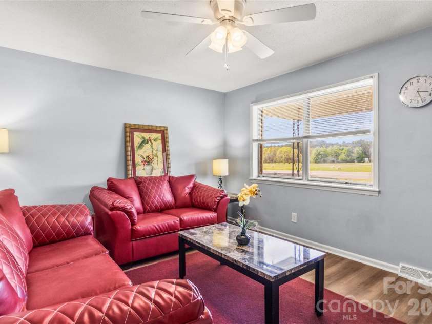 507 JC Dellinger Road, Cherryville, NC 28021.  MLS# CAR4366057, YatesRealty ID 10730. 