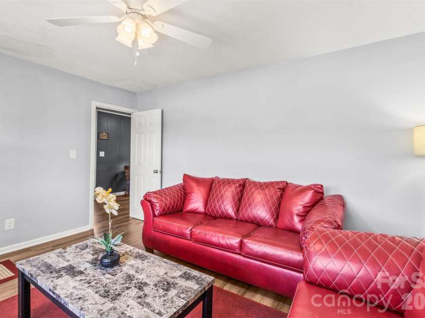 507 JC Dellinger Road, Cherryville, NC 28021.  MLS# CAR4366057, YatesRealty ID 10730. 
