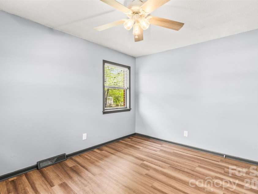 507 JC Dellinger Road, Cherryville, NC 28021.  MLS# CAR4366057, YatesRealty ID 10730. 