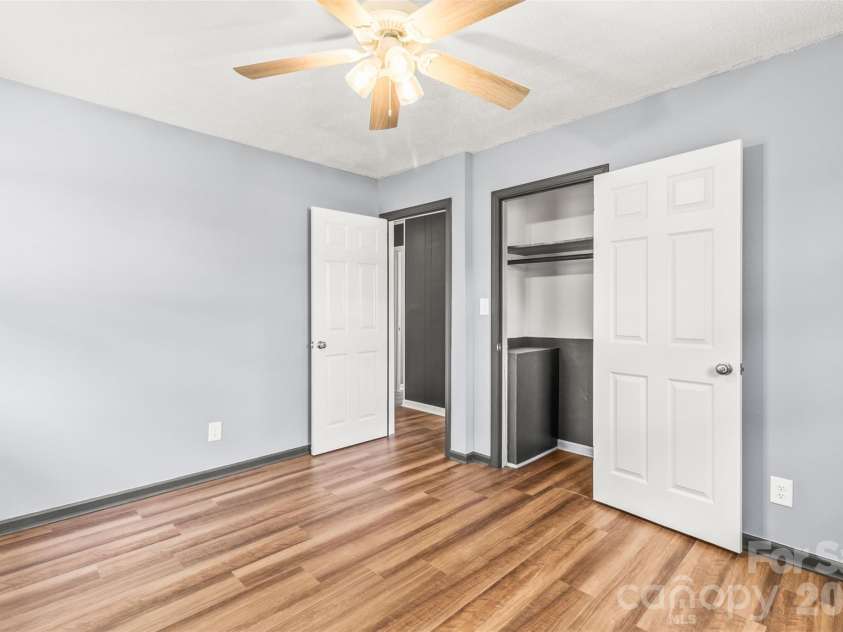 507 JC Dellinger Road, Cherryville, NC 28021.  MLS# CAR4366057, YatesRealty ID 10730. 