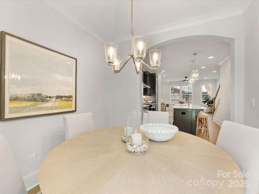 1409 Kenilworth Avenue, Charlotte, NC 28203.  MLS# CAR4233891, YatesRealty ID 10731. 