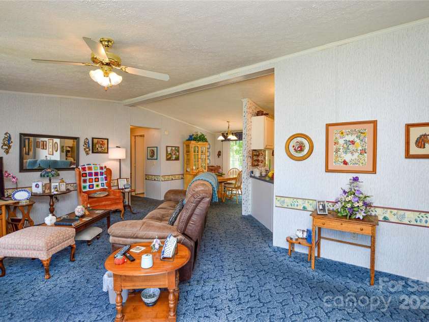 175 Hunters Landing Drive, Smithfield, NC 27577.  MLS# CAR4254718, YatesRealty ID 10733. 
