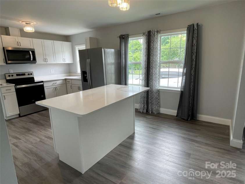 106 Gibbs Street, Dallas, NC 28034.  MLS# CAR4298003, YatesRealty ID 10734. 