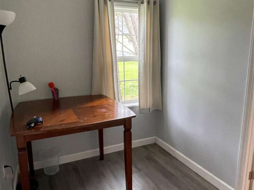 106 Gibbs Street, Dallas, NC 28034.  MLS# CAR4298003, YatesRealty ID 10734. Office Space
