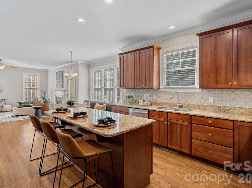 123 Hedgewood Drive, Mooresville, NC 28115.  MLS# CAR4361245, YatesRealty ID 10735. 