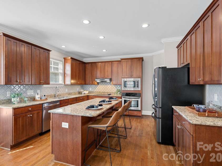 123 Hedgewood Drive, Mooresville, NC 28115.  MLS# CAR4361245, YatesRealty ID 10735. 