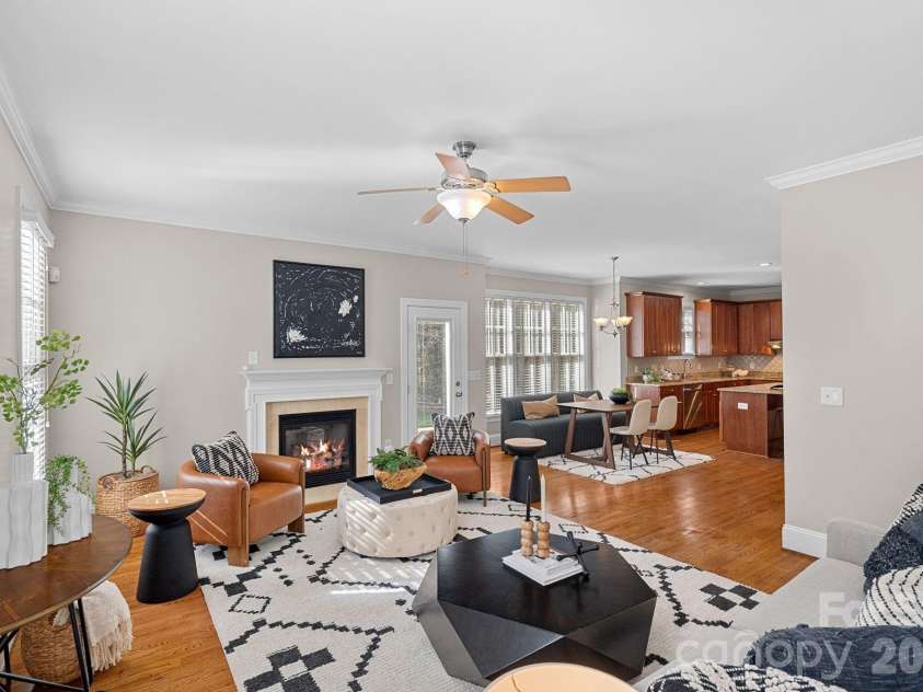 123 Hedgewood Drive, Mooresville, NC 28115.  MLS# CAR4361245, YatesRealty ID 10735. 