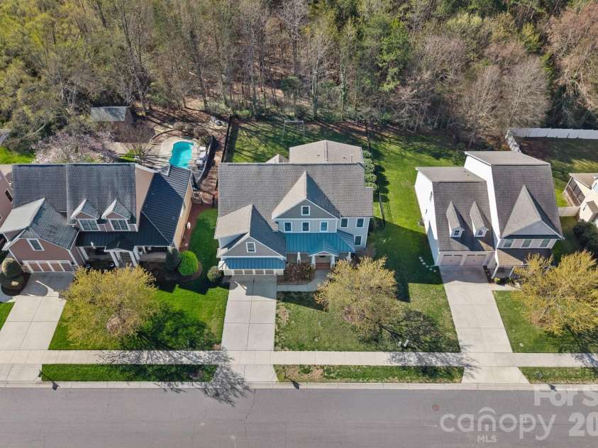 123 Hedgewood Drive, Mooresville, NC 28115.  MLS# CAR4361245, YatesRealty ID 10735. 