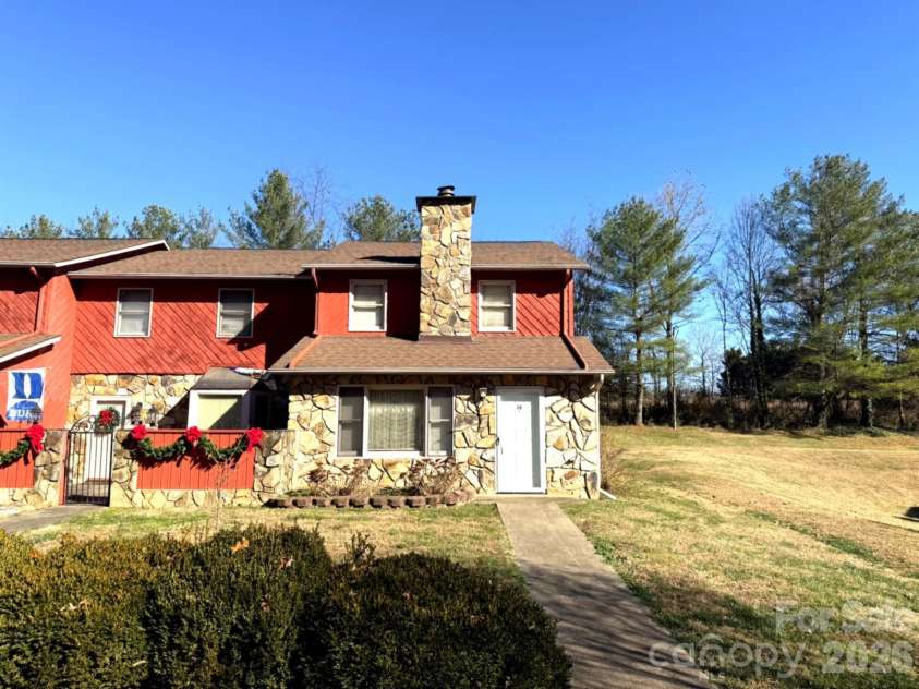 14 Stonelake Drive, Granite Falls, NC 28630.  MLS# CAR4342258, YatesRealty ID 10736. 