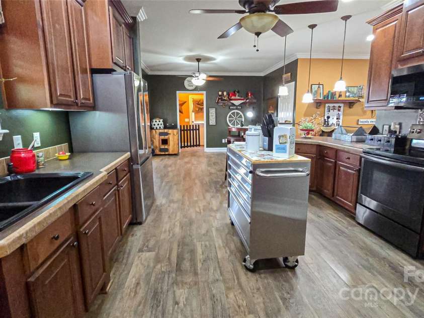 5562 Jenkins Road, Morganton, NC 28655.  MLS# CAR4252059, YatesRealty ID 10737. 