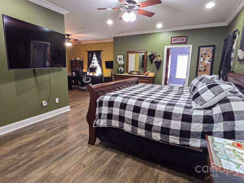 5562 Jenkins Road, Morganton, NC 28655.  MLS# CAR4252059, YatesRealty ID 10737. 