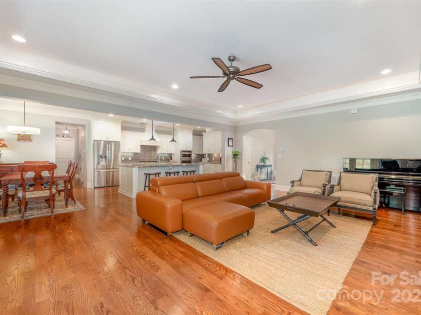 1010 Nutall Oak Lane, Belmont, NC 28012.  MLS# CAR4255275, YatesRealty ID 10738. 