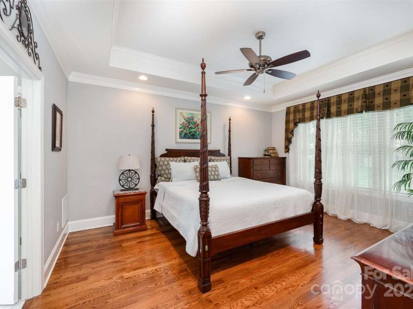 1010 Nutall Oak Lane, Belmont, NC 28012.  MLS# CAR4255275, YatesRealty ID 10738. 