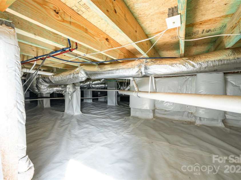 1010 Nutall Oak Lane, Belmont, NC 28012.  MLS# CAR4255275, YatesRealty ID 10738. 