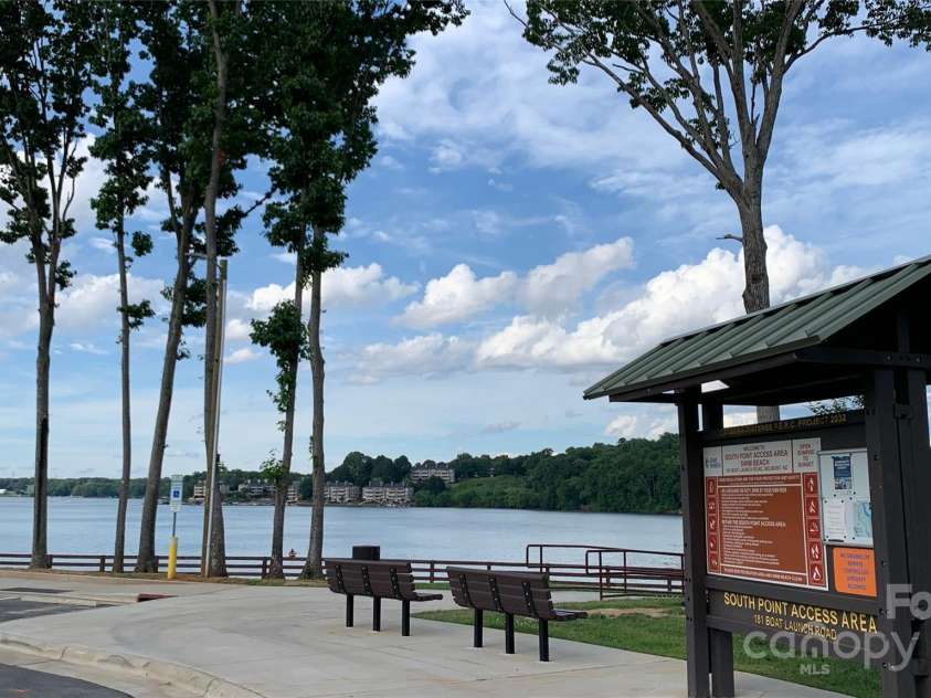 1010 Nutall Oak Lane, Belmont, NC 28012.  MLS# CAR4255275, YatesRealty ID 10738. 