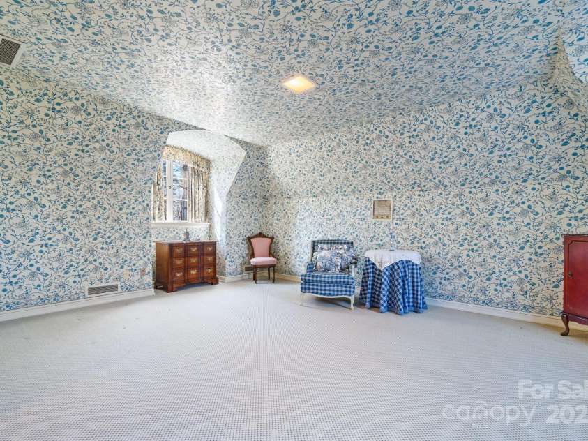 135 Claron Place, Lenoir, NC 28645.  MLS# CAR4213212, YatesRealty ID 1074. 3rd Upstairs Primary Bedroom