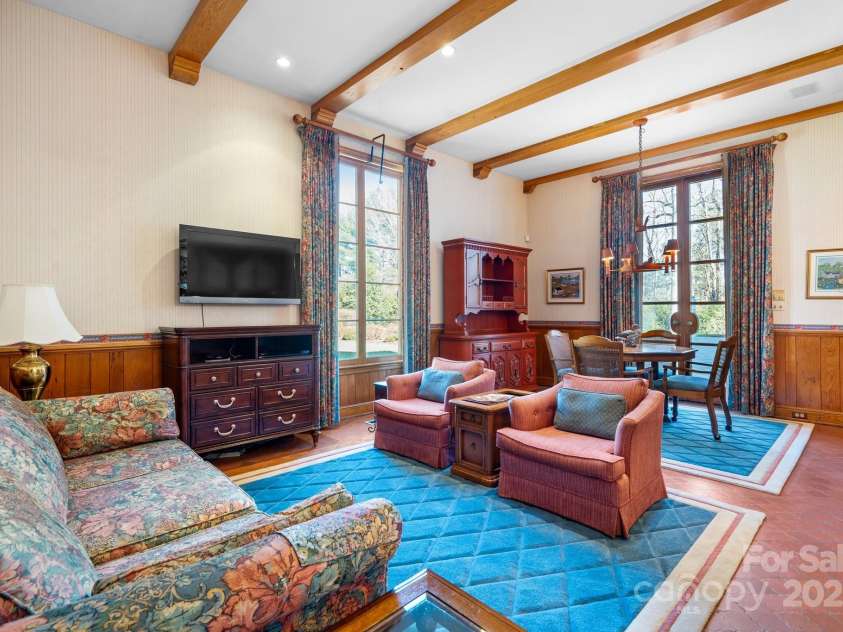 135 Claron Place, Lenoir, NC 28645.  MLS# CAR4213212, YatesRealty ID 1074. Family Room w/Door to Patio