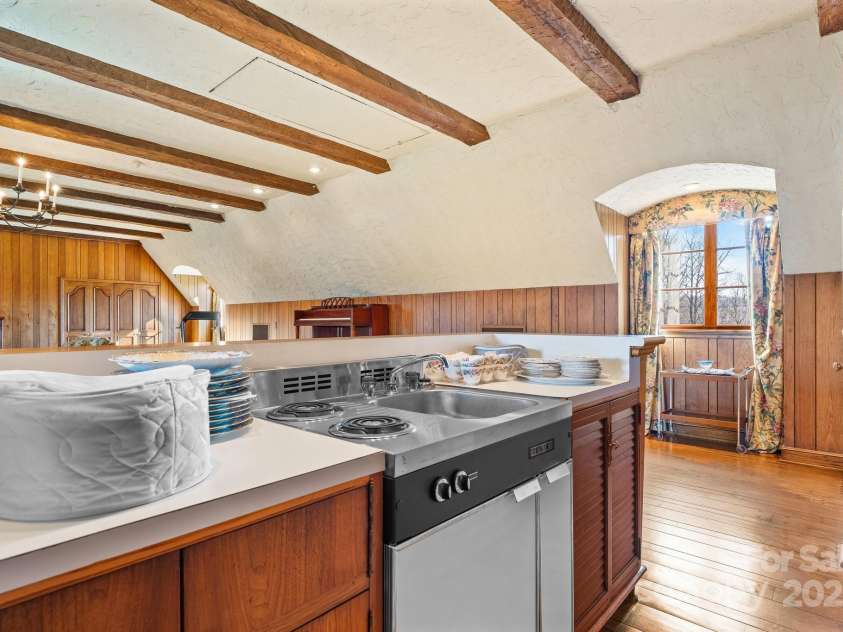 135 Claron Place, Lenoir, NC 28645.  MLS# CAR4213212, YatesRealty ID 1074. Mini Kitchen in Rec Room