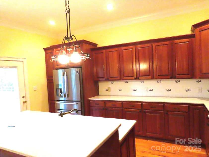 2530 Sharon Road, York, SC 2745.  MLS# CAR4254461, YatesRealty ID 10740. 