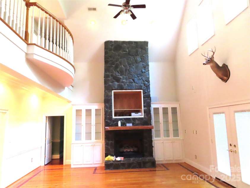 2530 Sharon Road, York, SC 29745.  MLS# CAR4254461, YatesRealty ID 10740. 