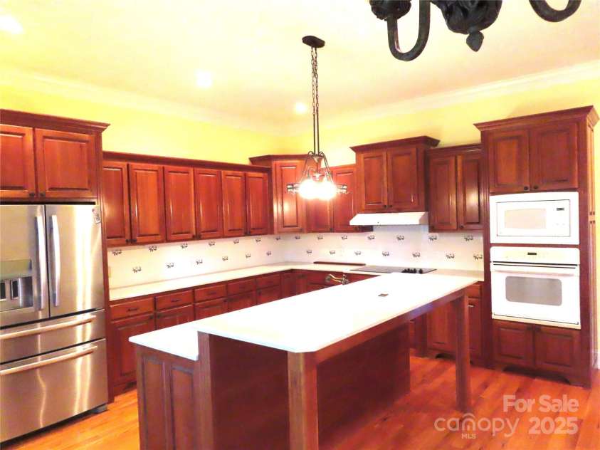 2530 Sharon Road, York, SC 29745.  MLS# CAR4254461, YatesRealty ID 10740. 