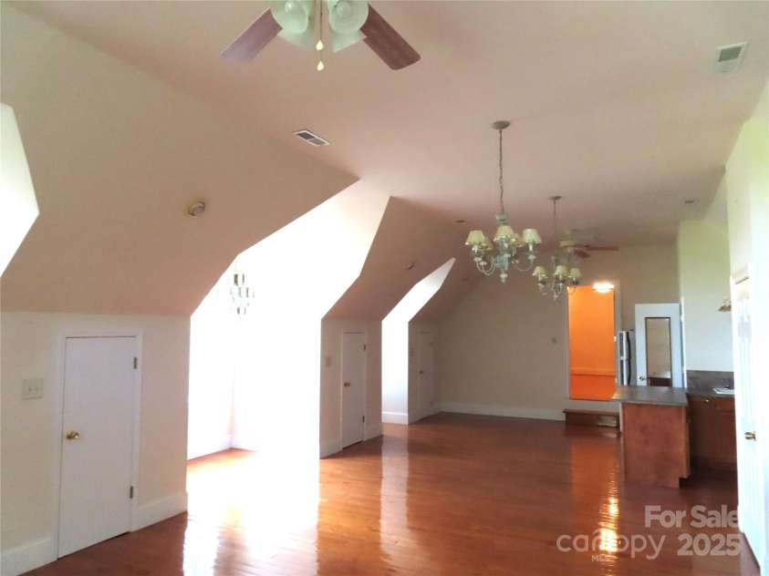 2530 Sharon Road, York, SC 29745.  MLS# CAR4254461, YatesRealty ID 10740. 