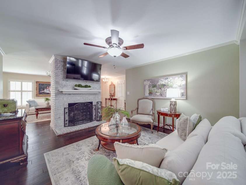 5411 Valley Forge Road, Charlotte, NC 28210.  MLS# CAR4255474, YatesRealty ID 10741. 