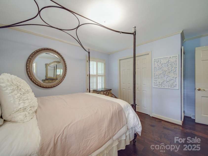 5411 Valley Forge Road, Charlotte, NC 28210.  MLS# CAR4255474, YatesRealty ID 10741. 