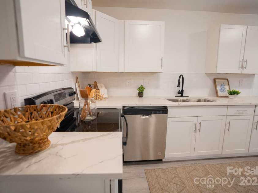 383 Camden Court, Concord, NC 28027.  MLS# CAR4255524, YatesRealty ID 10743. 