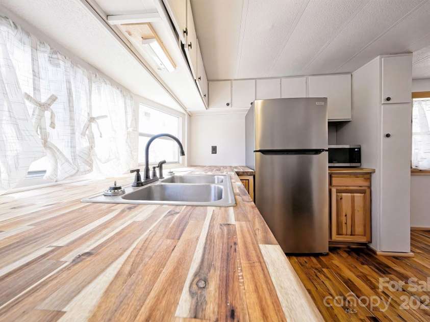 75 Allman Street, Marble, NC 28905.  MLS# CAR4255562, YatesRealty ID 10745. 