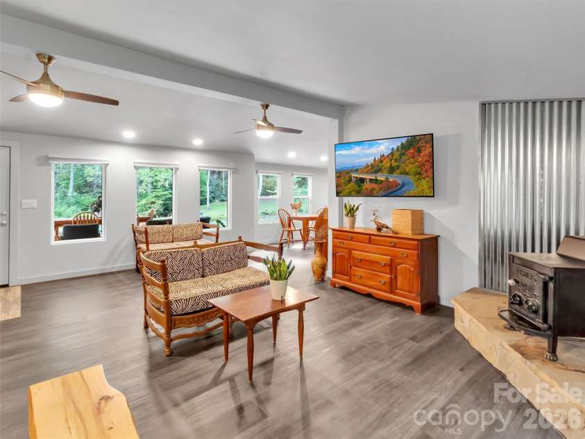 70 Icicle Ridge Road, Sylva, NC 28779.  MLS# CAR4344064, YatesRealty ID 10746. 