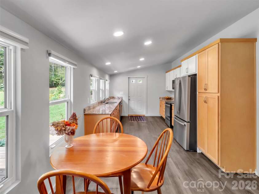 70 Icicle Ridge Road, Sylva, NC 28779.  MLS# CAR4344064, YatesRealty ID 10746. 
