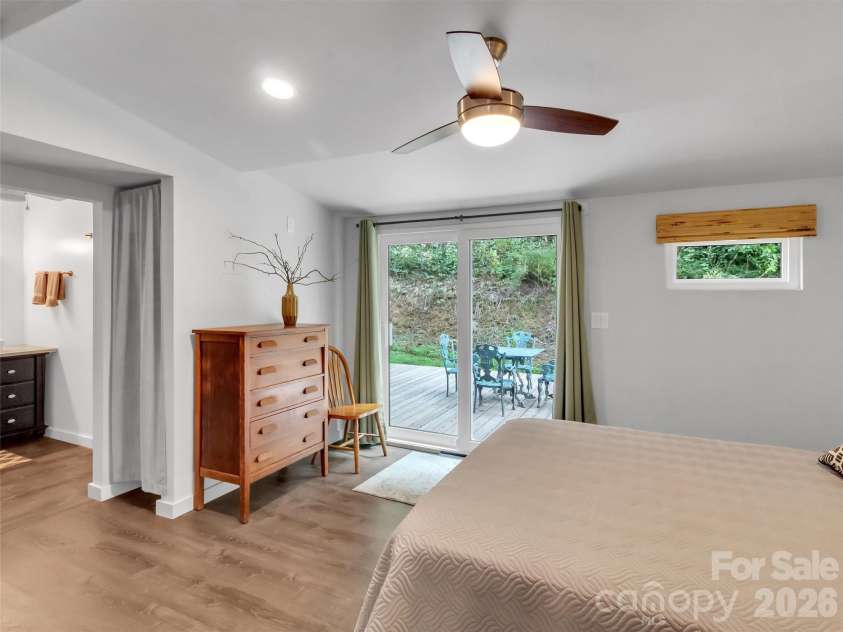 70 Icicle Ridge Road, Sylva, NC 28779.  MLS# CAR4344064, YatesRealty ID 10746. 