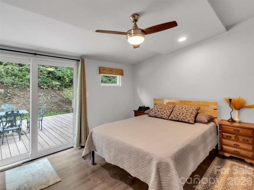 70 Icicle Ridge Road, Sylva, NC 28779.  MLS# CAR4344064, YatesRealty ID 10746. 