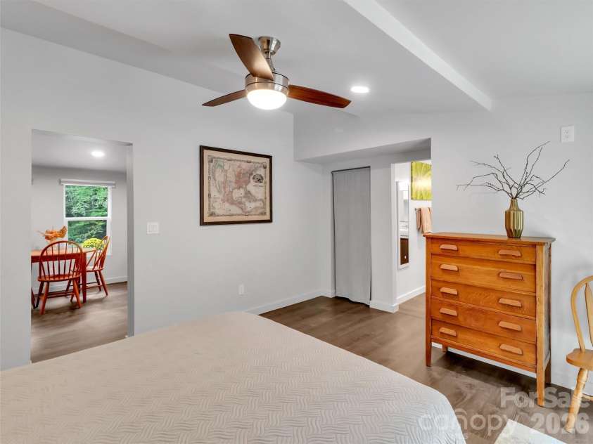 70 Icicle Ridge Road, Sylva, NC 28779.  MLS# CAR4344064, YatesRealty ID 10746. 