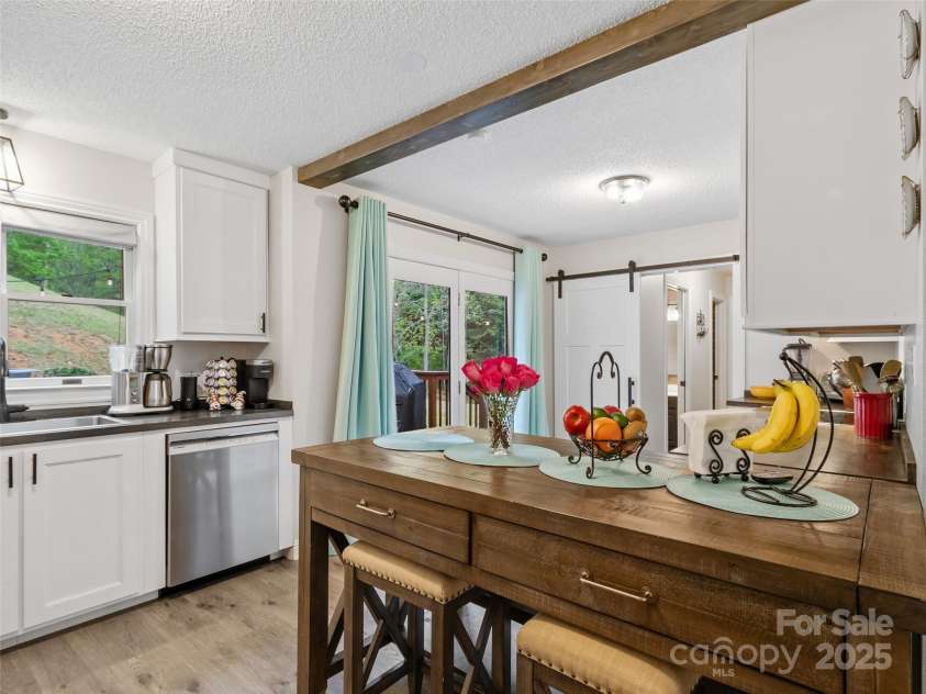 2581 Double Island Road, Green Mountain, NC 28740.  MLS# CAR4255592, YatesRealty ID 10747. 